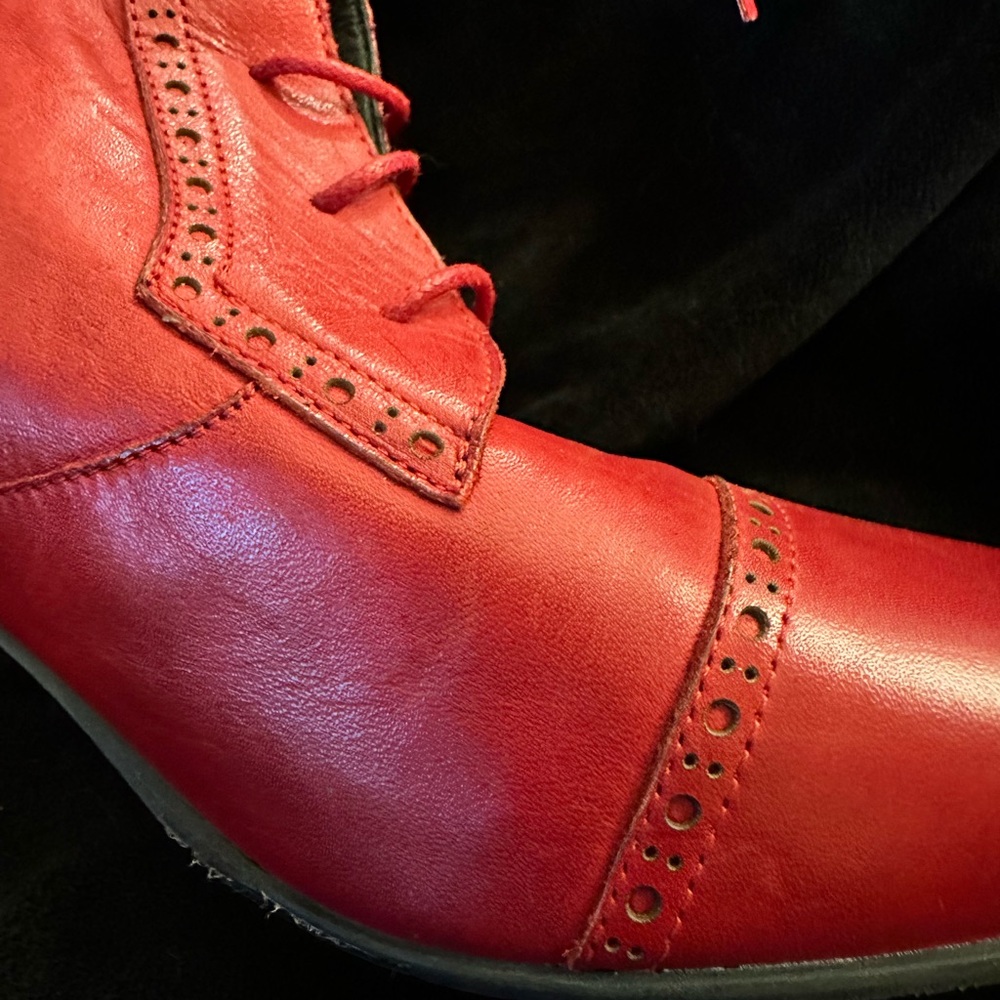 NWT Miz Mooz Red Kid Leather Women's Boots, Size 9.5 - Picture 11 of 12